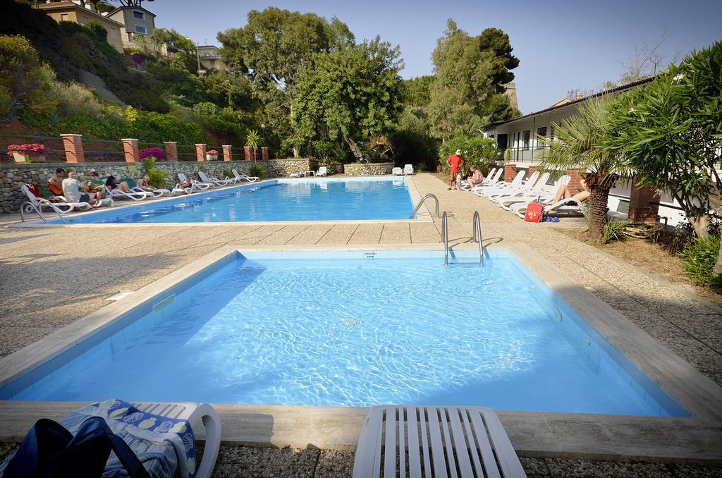 Blue Beach Bussana Nuova Exterior foto