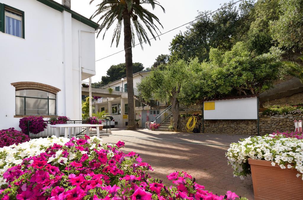 Blue Beach Bussana Nuova Exterior foto