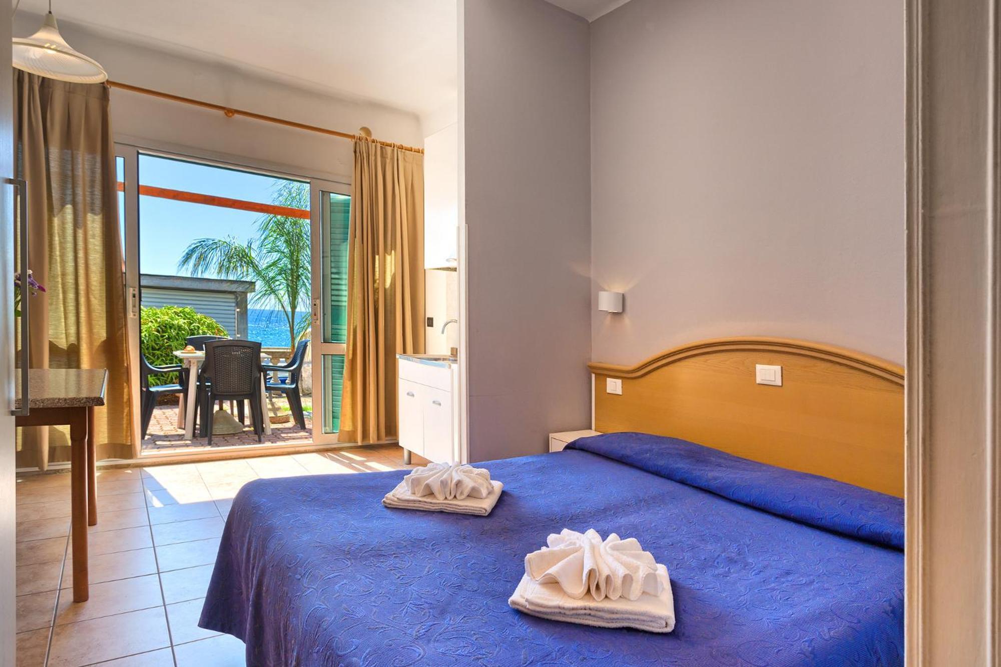 Blue Beach Bussana Nuova Exterior foto