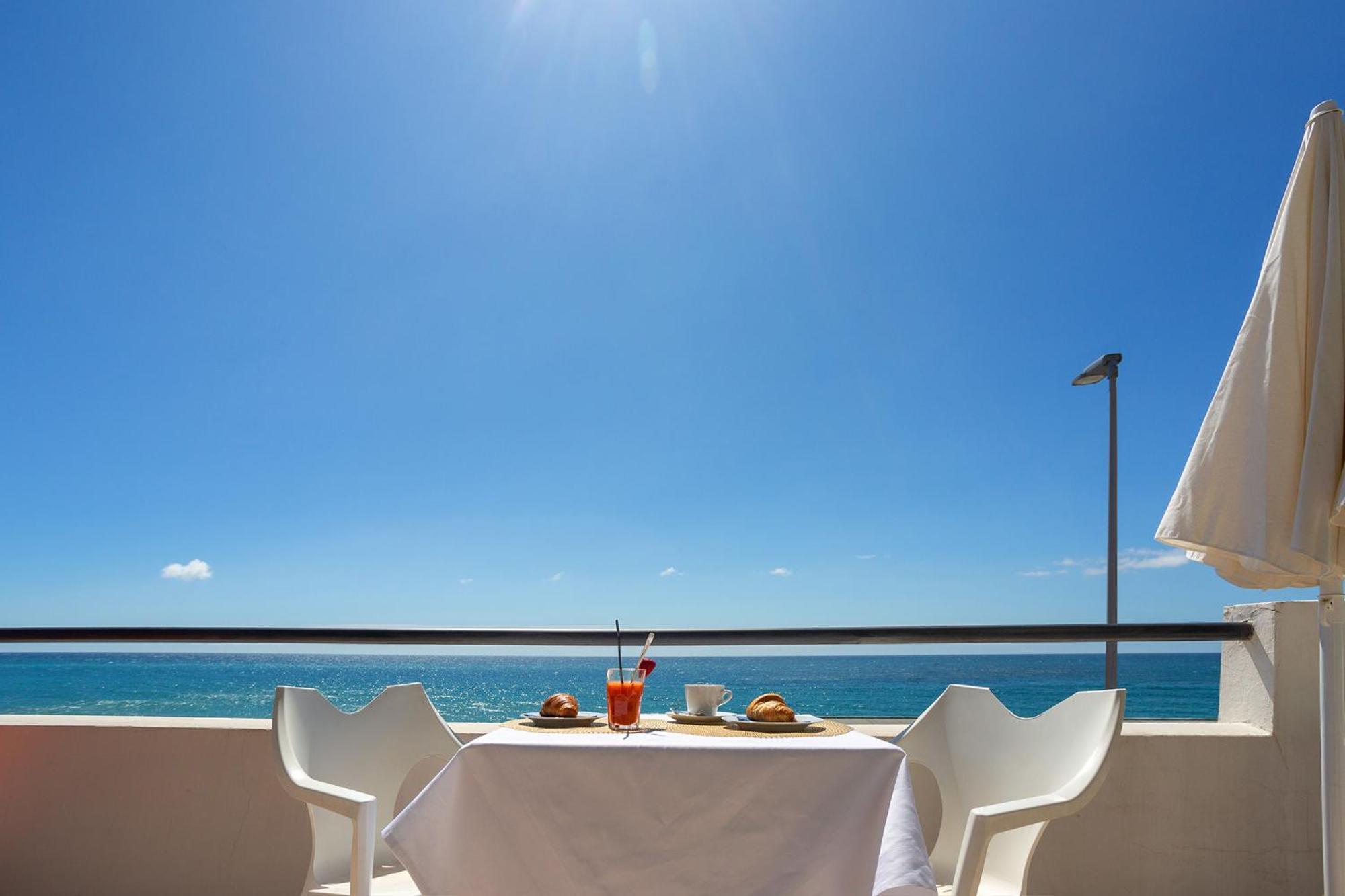 Blue Beach Bussana Nuova Exterior foto