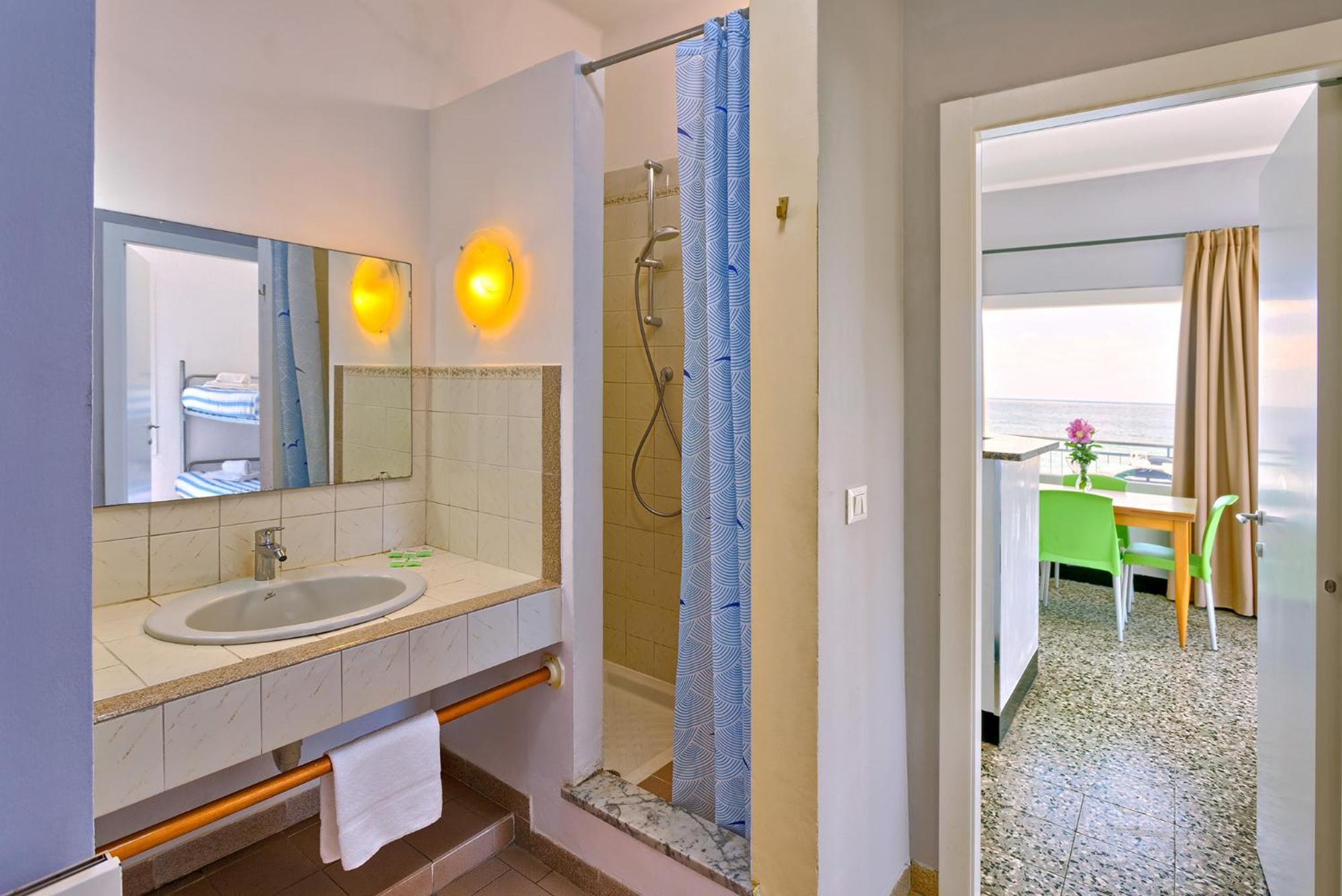 Blue Beach Bussana Nuova Exterior foto