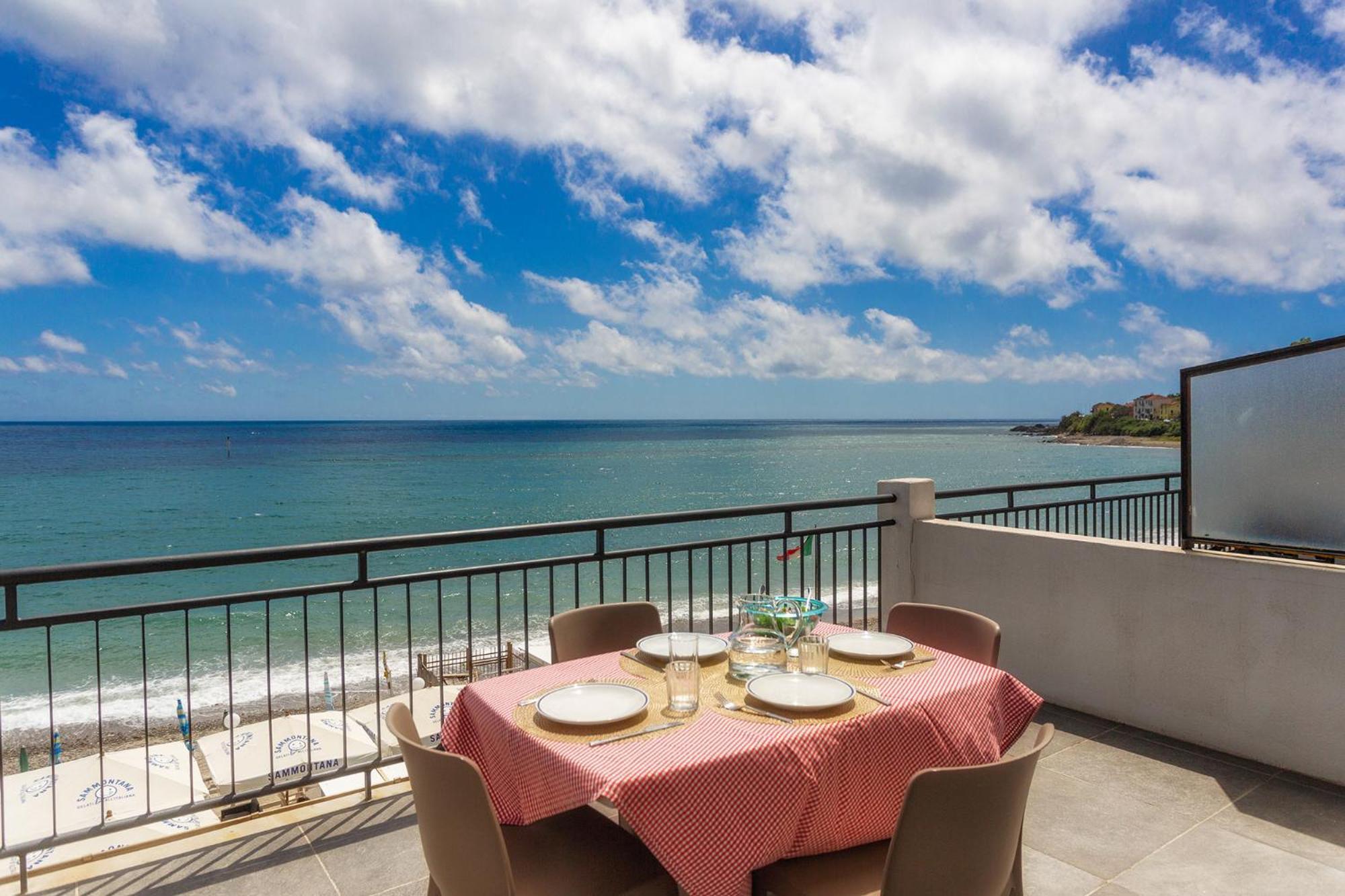 Blue Beach Bussana Nuova Exterior foto