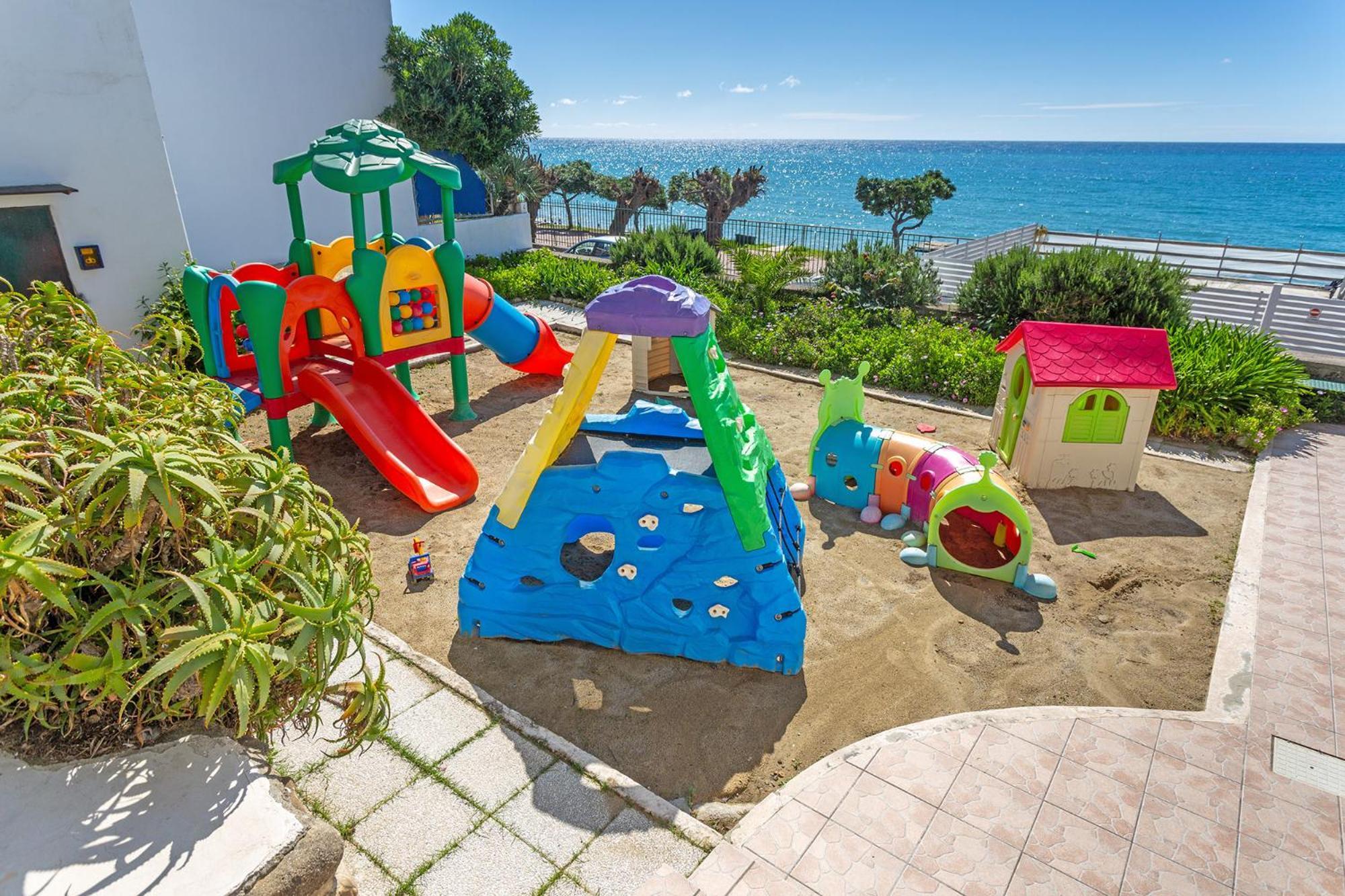 Blue Beach Bussana Nuova Exterior foto