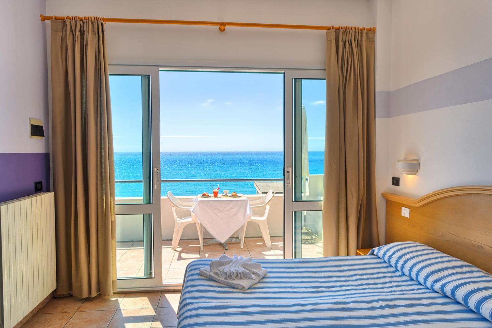 Blue Beach Bussana Nuova Exterior foto